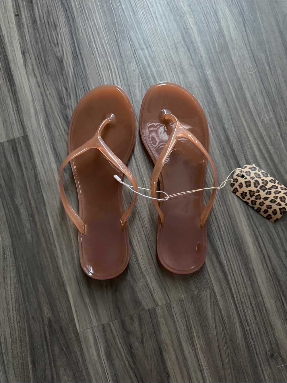 Women's Glossy Tan Jelly Flip Flop Sandals - Sleek Summer Thongs
